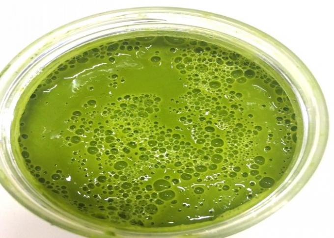 Limpieza profunda del oxígeno de las mascarillas del té verde de la arcilla natural carbónica de la burbuja